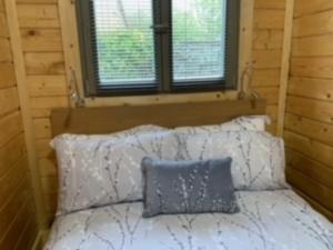 Immaculate cabin 5 mins to Inverness dogs welcome