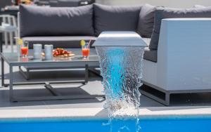 King Luxury Apartment with private Pool