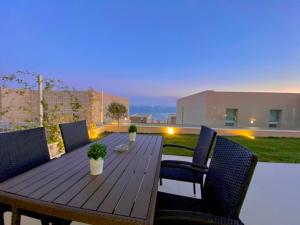 Pacific 2 Bedroom Villa Palase