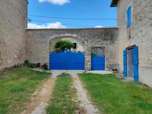 Maisons de vacances LE LOGIS DE LA PIERRE : photos des chambres