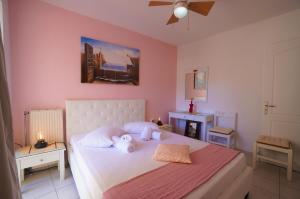 Saltwater Serenade Apartments
