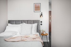 TS NEW TOWN STUDIO & free parking