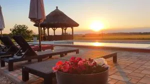 Tisza White House - Kisköre