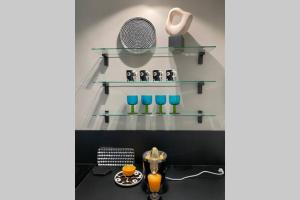 Lovely apr by the sea with Air condition!