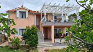 Apartmani Villa Lilliana