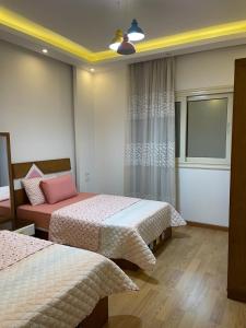 Elite Royal Five Stars