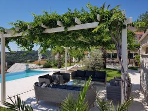 Villa Shiraz 
