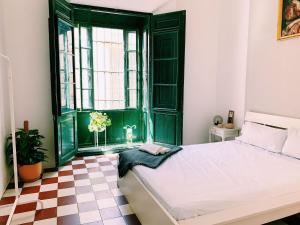 Maria Magdalena - Room 6