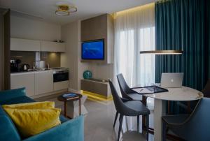 L - Suites Kavala Greece