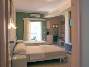 Hotel Loukas Vrachos