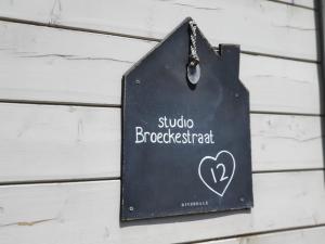 Studio Broeckestraat 12