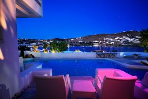 Kivotos Mykonos Myconos Greece