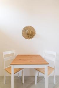 Themonies Suites and Apartments