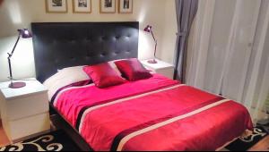 Lisbon South Bank Oceanview Lux Duplex Beach Pool & Gym