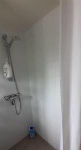 Cozy tiny room, mini kitchen and bathroom