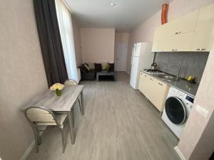 Nikas apartment with balcony in old Tbilisi