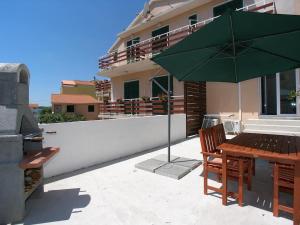 Studio apartment in Vodice with terrace, air conditioning, WiFi 4323-4