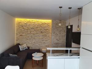 Луксозен апартамент с WiFi на 10км от Боровец