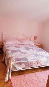 Room in Bol with terrace, air conditioning, WiFi, washing machine 3416-6