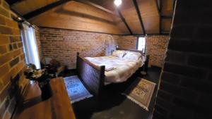 The Gate House, 2 storey Historic Accommodation with mod cons