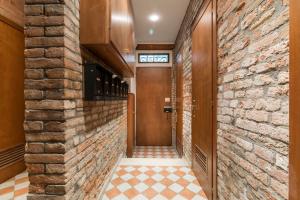 Ca’ Pesaro rooftop terrace apartment.