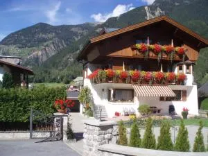 Haus Rosi - Умгаузен