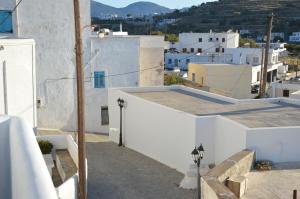 Rhyolite Apartment Milos Greece