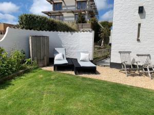 Family Villa behind the Beach