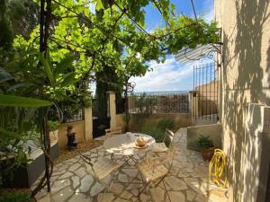 Appartements Le Petit Jardin : photos des chambres