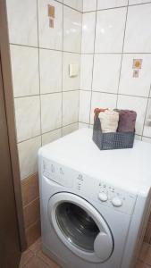 A few steps away from Syntagma and Plaka by Athenian Homes