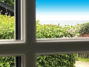 The Beach House Suite