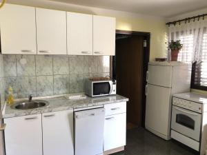 Apartment in Zdrelac with balcony, air conditioning, WiFi, dishwasher 4834-3