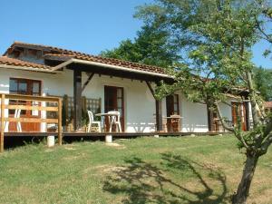 Maisons de vacances La caseta Domaine du CANTEAU YF : Maison 3 Chambres