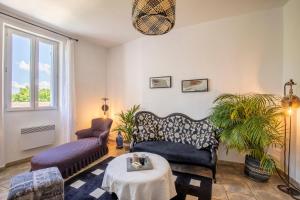 Appartements Maison Ventoux 2 Luxe Calme Central Linge fourni : photos des chambres