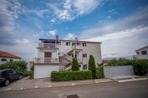 Apartment in Njivice with Seaview, Balcony, Air condition, WIFI (4687-2)