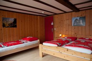 Triple Room with Shared Bathroom room in Valley Hostel