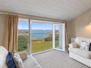 The Rock House - Llanychaer