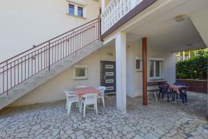 Apartment in Pula with TwoBedrooms 3