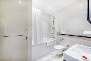 130 Queens Gate Apartments