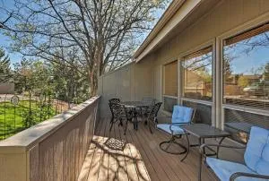Flagstaff Townhome with Deck Easy Access Downtown! - Flagstaff