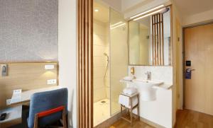 Holiday Inn Express Hyderabad Banjara Hills by IHG
