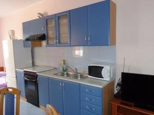 Apartment in Grebaštica with sea view, balcony, air conditioning, WiFi (3571-2)