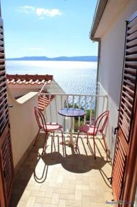 Studio Apartment in Pisak with Sea View, Balcony, Air Conditioning, Wi-Fi (4722-3)