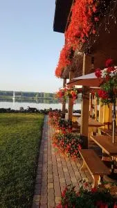 Guest House and camping Jurmala - Vārnu Krogs