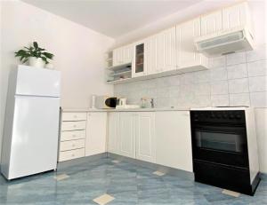 Apartment Aleric Makarska