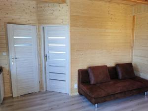 Domki u Iwonki -brązowy