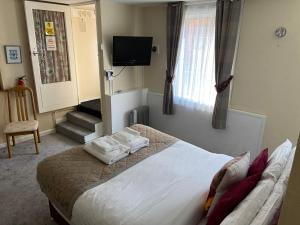 Deluxe Triple Room room in The Mountview