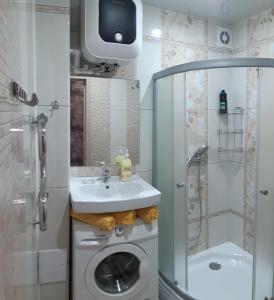 One-Bedroom Apartment room in 1 комн. квартира Лобачевского 120