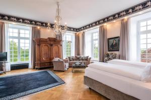 Grand Deluxe Double Room room in Hotel Schloss Wilkinghege