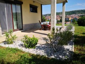 Solmar, Apartment with big terrace near nature